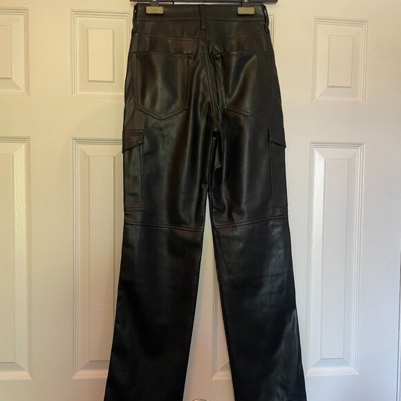 Gap Vegan Leather 90s Relaxed Cargo Pants – Black – Size 24 (00 Petite) - Picture 4 of 5
